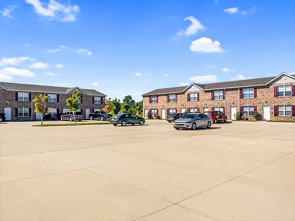 3rd image of 104 Northtowne St #143-05
