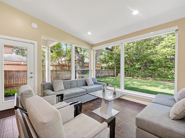 11230 Huggins Dr — Photo 20