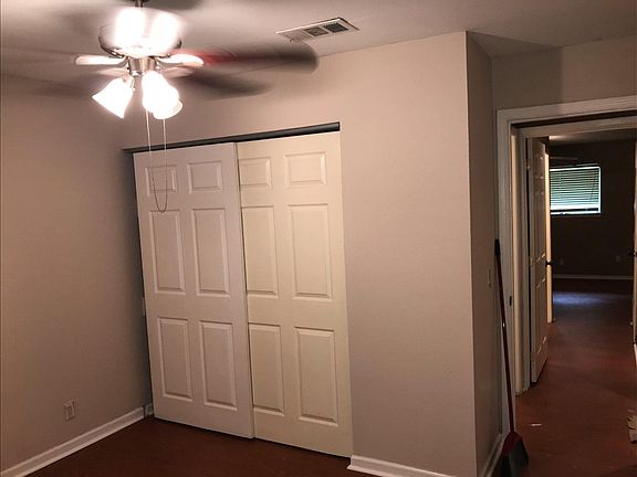 4th image of 1207 Rio Linda St