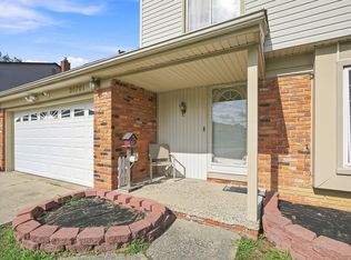 30701 Ventura St, Southfield, MI 48076