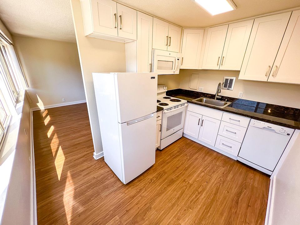 1st image of 401 E Mercer St APT 202