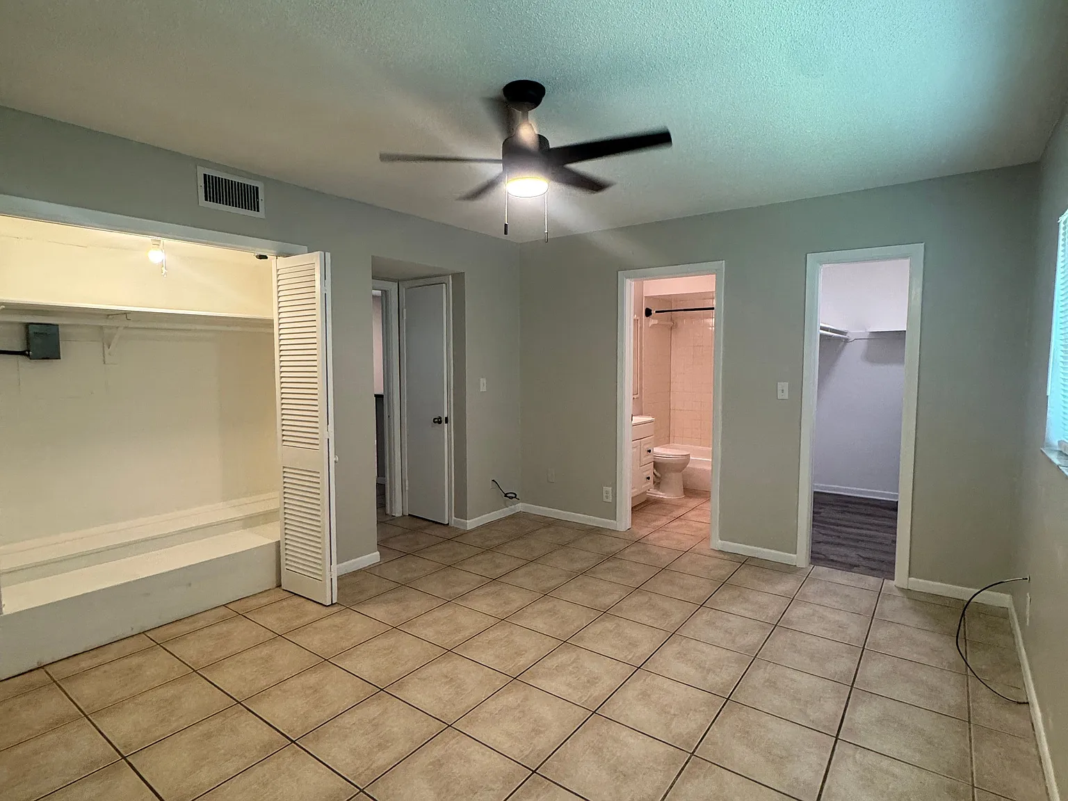 1 bed, 1.0 bath, 600 sqft, $1,320 — Photo 4