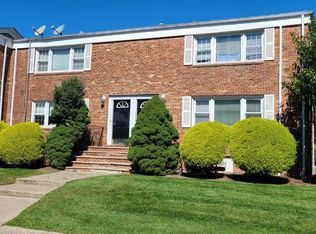 47 Morgan Ln APT 2A, Bridgewater, NJ 08807