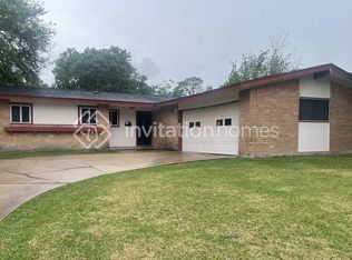 10418 Winding Trail Rd, La Porte, TX 77571