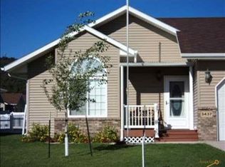 3437 Kyle St, Rapid City, SD 57701