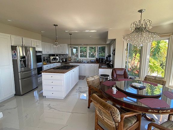 3rd image of 24661 Cordillera Dr