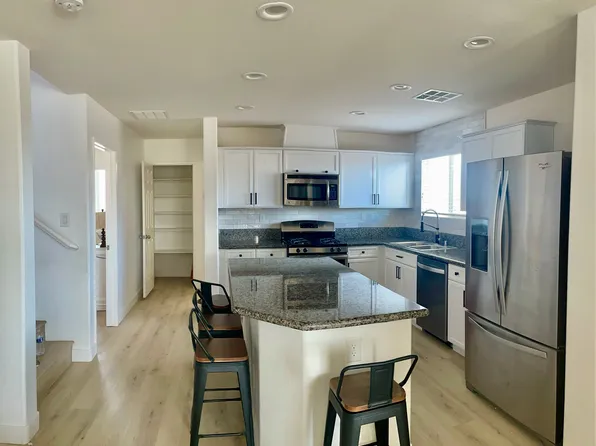 7250 Sterling Rock Ave, Las Vegas, NV 89178