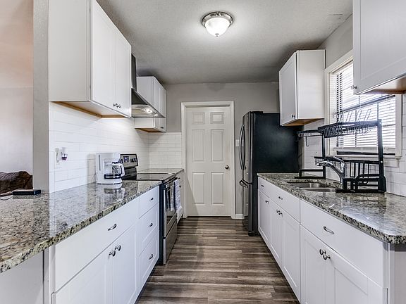 2nd image of 7907 Sugarfoot Dr