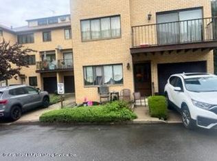 23 Arielle Ln #A, Staten Island, NY 10314