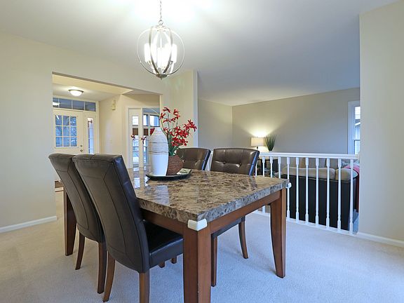 4th image of 308 Southfield Dr