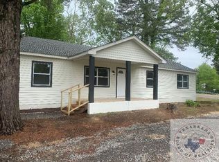 403 Washington St, Hooks, TX 75561