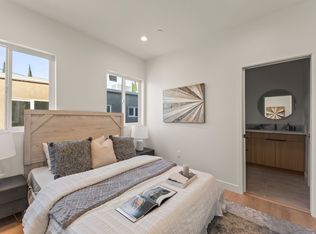 19025 Bassett St #19023, Reseda, CA 91335