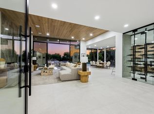 137 Kiva Dr, Palm Desert, CA 92260