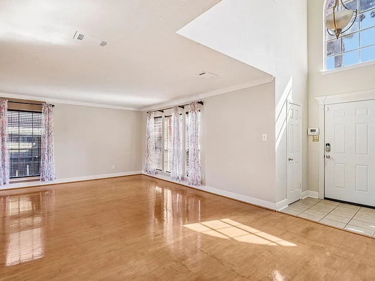 16810 Blairstone — Photo 6