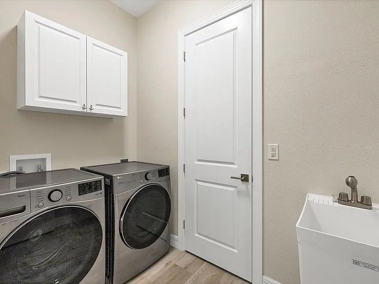 129 Evaro Dr — Photo 23