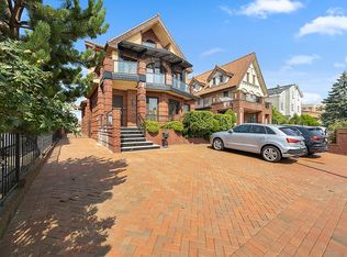 262 Corbin Pl, Brooklyn, NY 11235