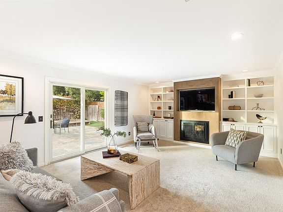 2nd image of 1071 Westview Drive