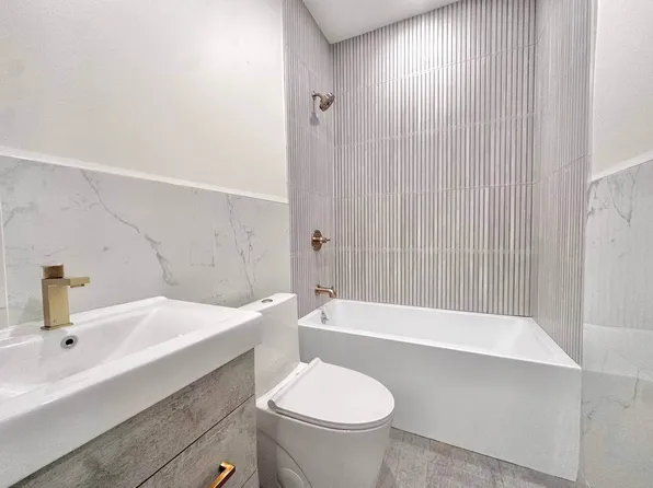 8 Stuyvesant Avenue 3A image 10 of 10