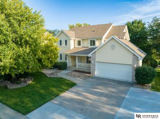 2141 Bear Creek Rd, Papillion, NE 68133