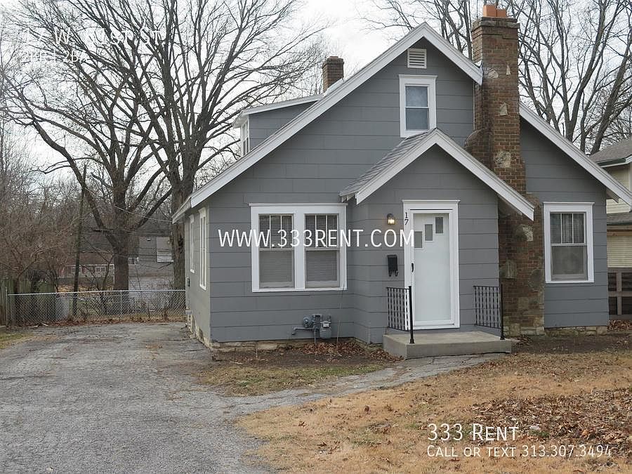 1st image of 17 W 81st St