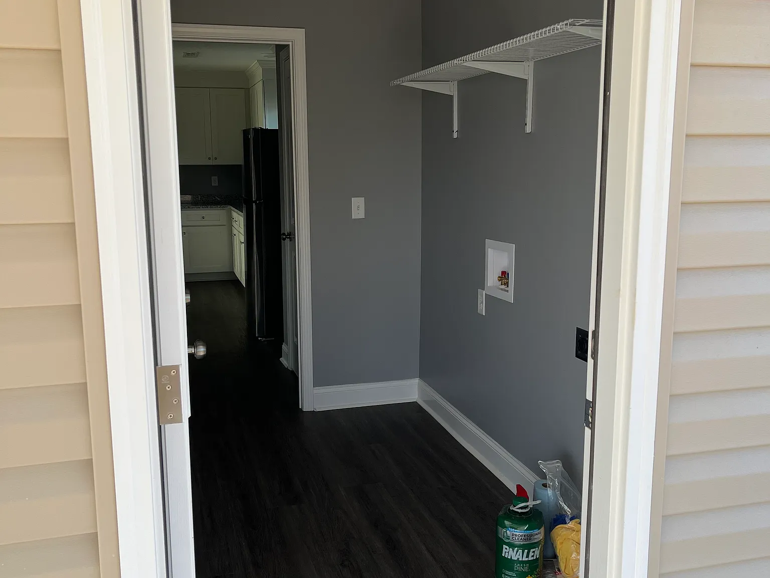 3 bed, 1161 sqft, $1,350 — Photo 2