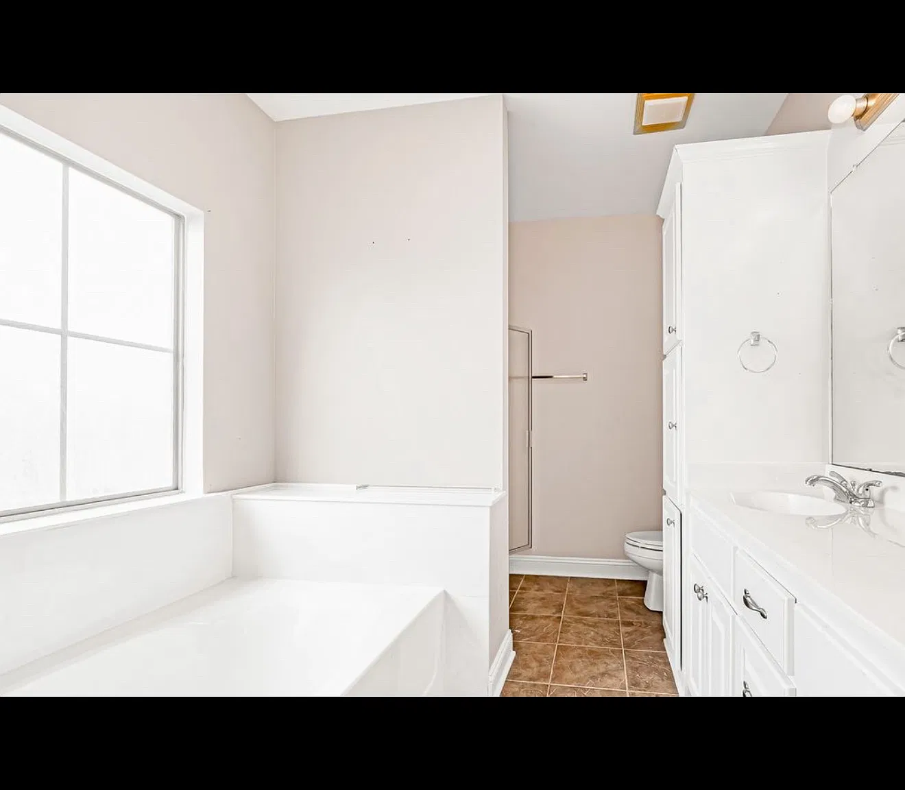3 bed, 1475 sqft, $1,890 — Photo 2