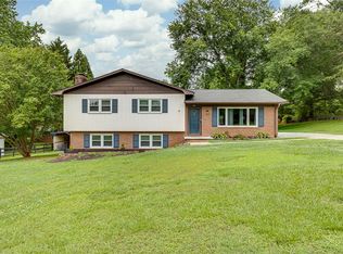 211 Hillandale Rd, Liberty, SC 29657