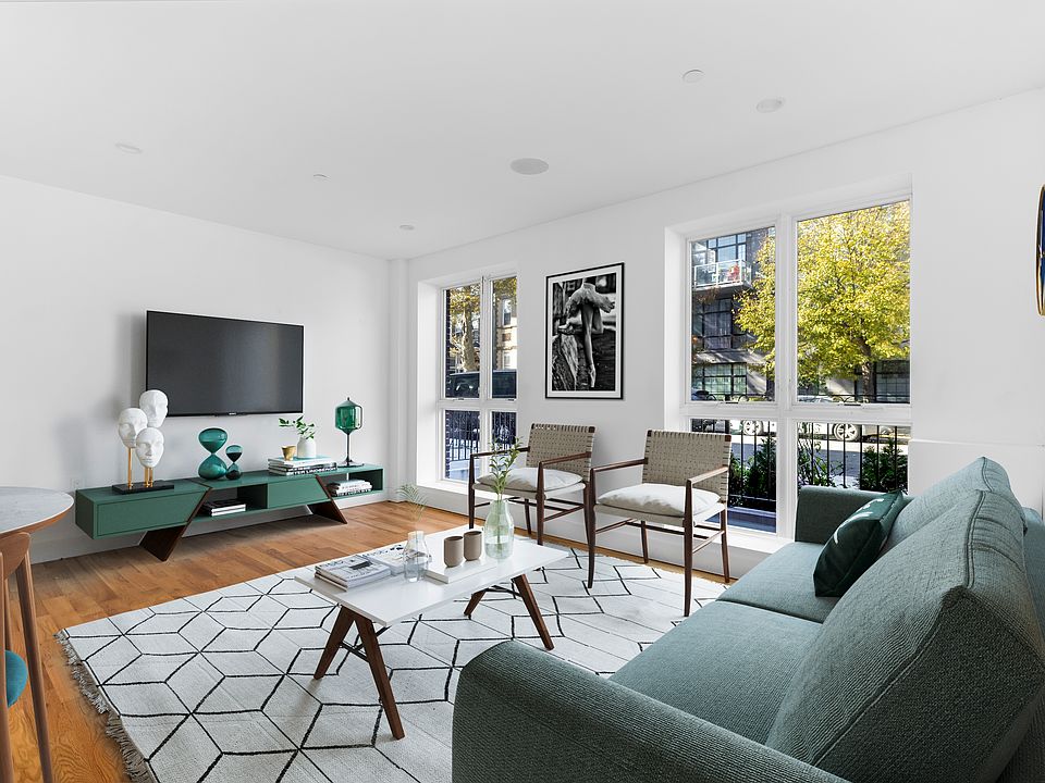 1st image of 18A Bleecker St #1A