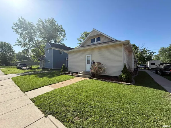 601 E Boone St, Salem, IL 62881