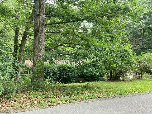 3rd image of 461 Strobridge Rd