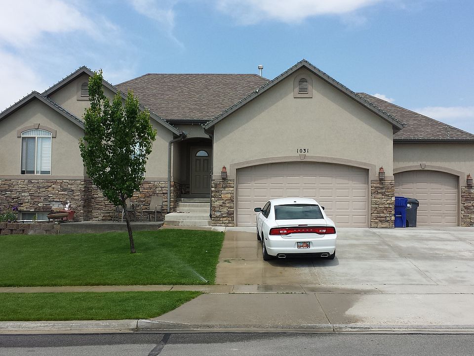 1st image of 1031 N Coyote Run