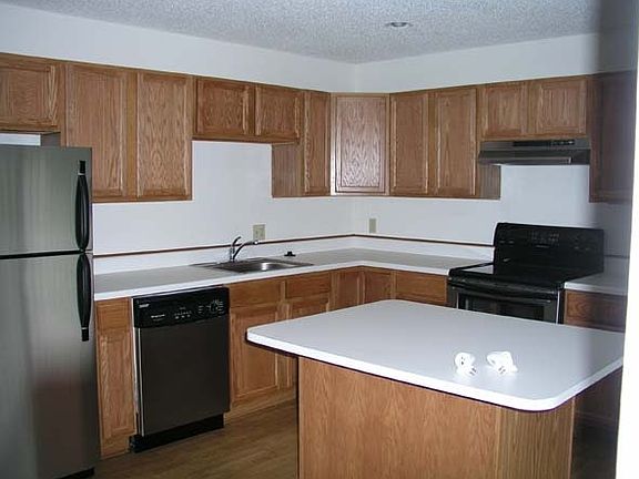 2nd image of 4730 Liberty St #4732