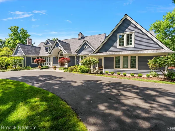 4875 Old Orchard Trl, Orchard Lake, MI 48324