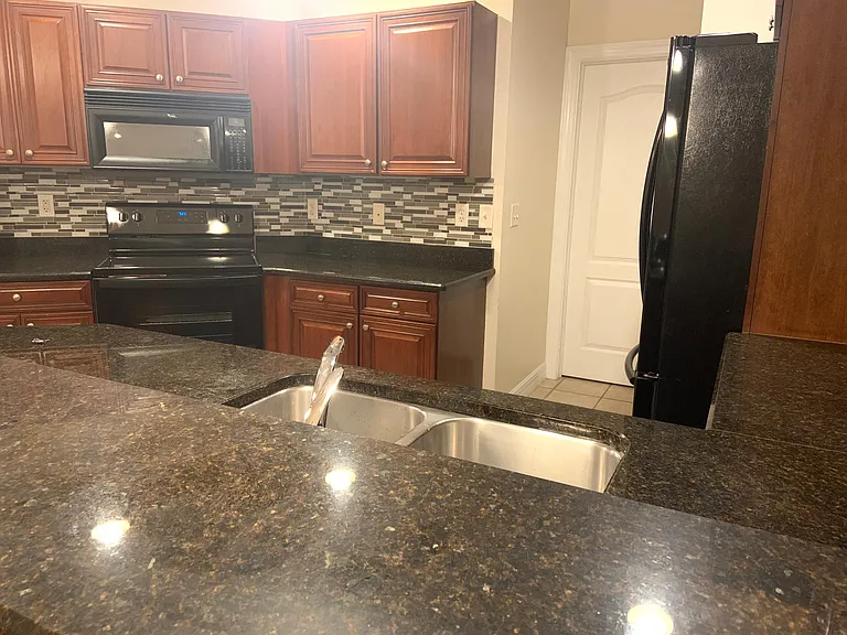8994 Aegean Cir — Photo 13