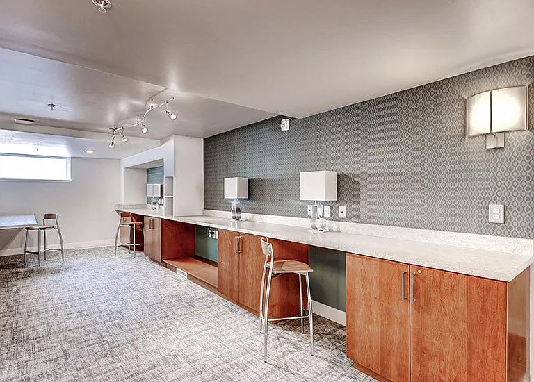 Avenue 8 at Mayfair — Photo 11