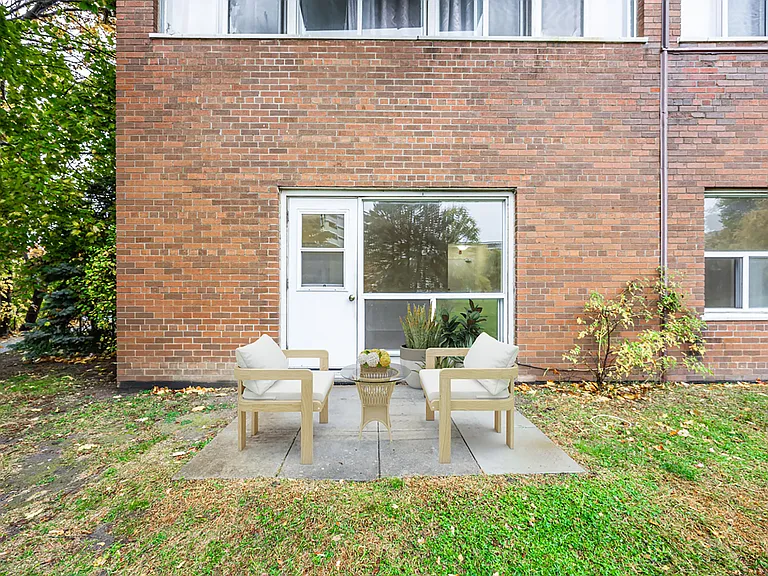 7 Rochefort Dr — Photo 11
