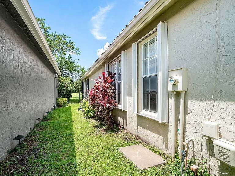 7766 Monarch Ct — Photo 42