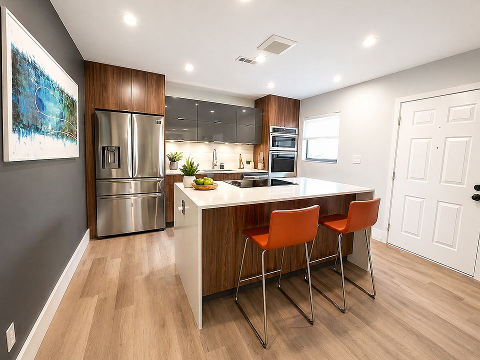 1st image of 500 SE 27th Way