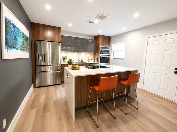 500 SE 27th Way, Boynton Beach, FL 33435