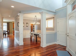 3525 NW Sunset View Ter, Portland, OR 97229