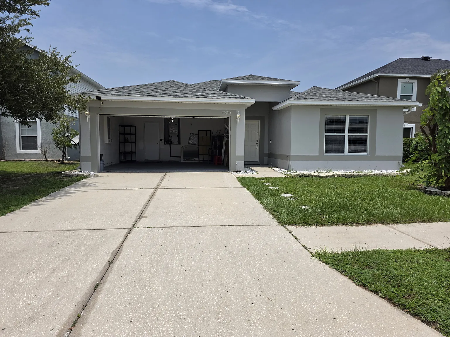 3 bed, 1874 sqft, $2,150 — Photo 1