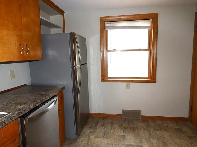 124 W Marquette St — Photo 17