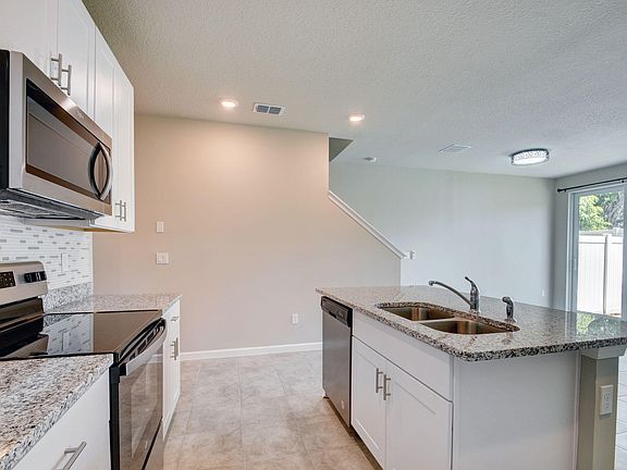 5th image of 1740 Lindley Street