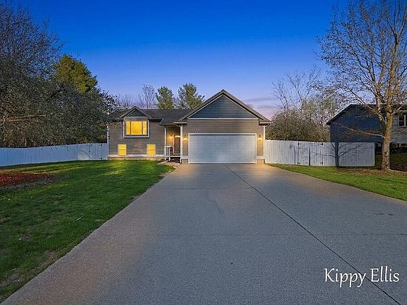 2nd image of 566 S Dangl Rd