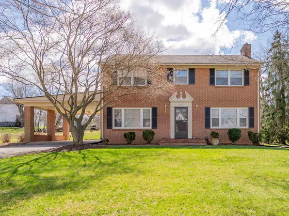 610 5th St, Radford, VA 24141