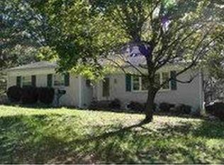 1509 Holly Ct NW, Lenoir, NC 28645