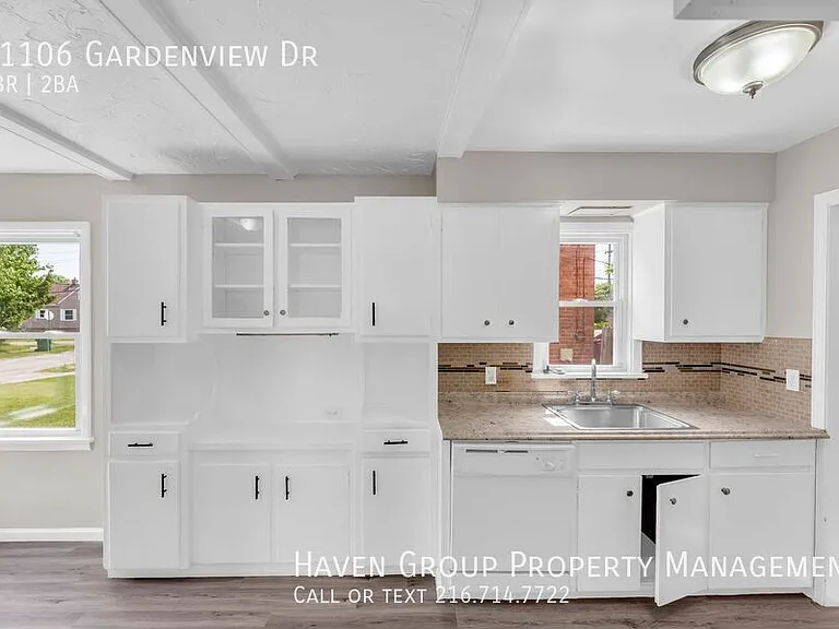 21106 Gardenview Dr — Photo 6