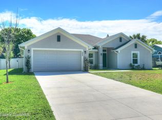 582 Caravan Ter, Sebastian, FL 32958