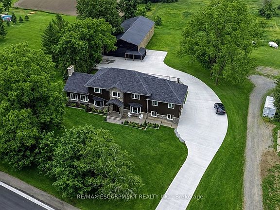 2nd image of 2210 Highway 54