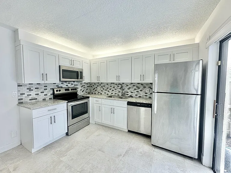 173 Lake Arbor Dr — Photo 9